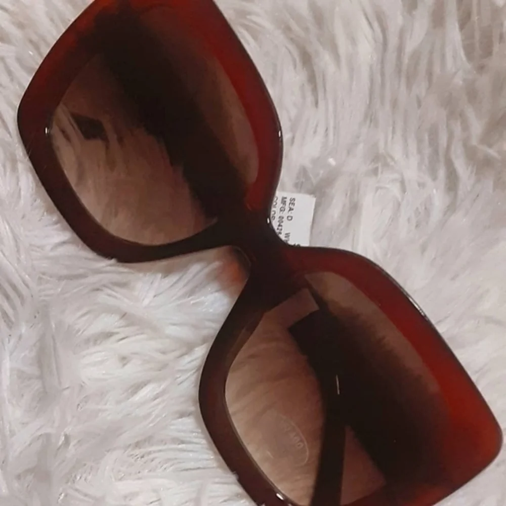 Berrywood Babe Shades